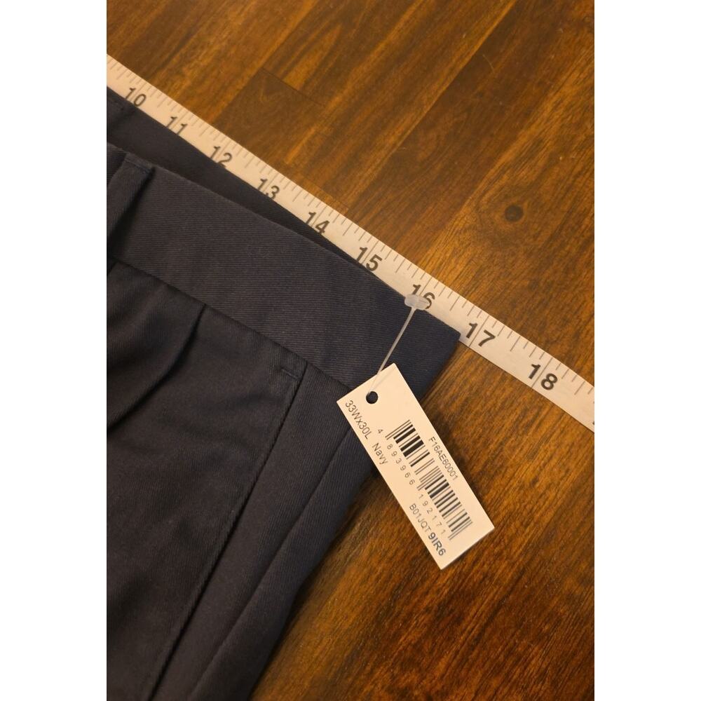 Amazon Essentials Men's Classic-Fit Casual Stretch Chino Pant, Navy, 33W x 30L - Picture 2 of 5